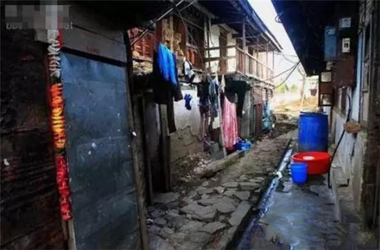 不丹国旗_不丹人均收入(3)