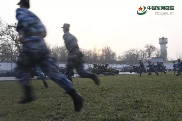 1个月转隶倒计时 团领导如何带头迎接军旅“急转弯”?