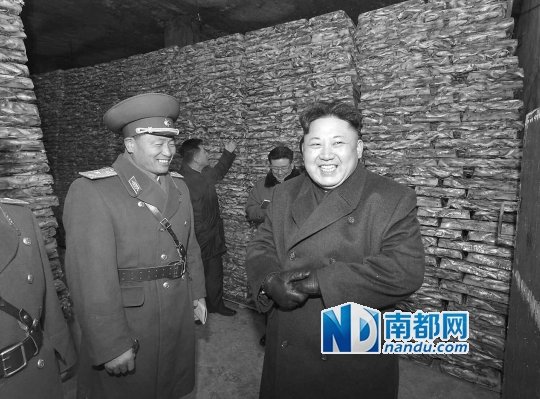 1921年苏联经济e?策_俄罗斯1921年不为人知的惨状(2)