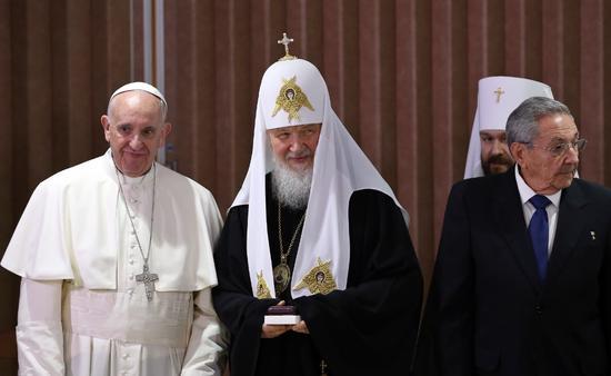 罗马教皇和俄东正教领袖近千年来首次会面(图