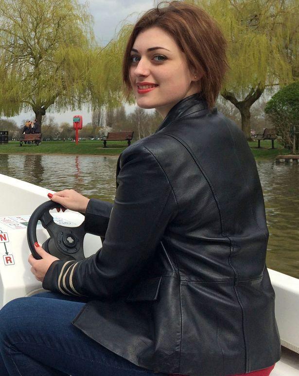 ������Ů�Ӽ��ʺ�ҡ������Ը���Ů