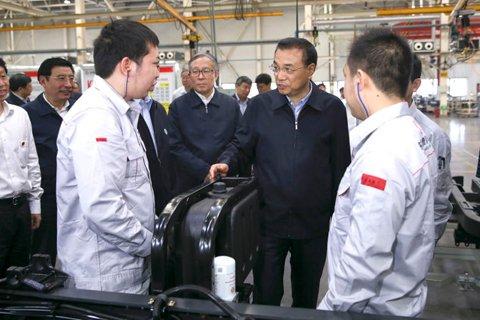 李克强为东风重卡加油：中国制造需要品质革命