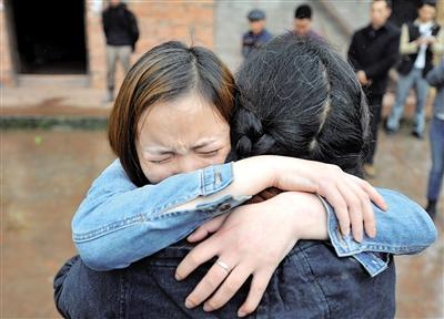 15年后再见 妈妈却叫不出女儿的名字(图)