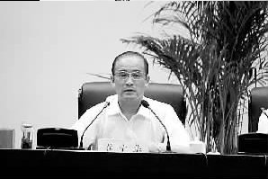 新疆伊宁原市委书记受贿3千多万 情妇垂帘听政