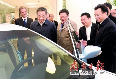 坚定不移推动落实重大改革举措 坚定不移推动落实重大改革举措