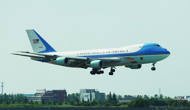 美国空军一号为何要花40亿:飞一小时就花20万