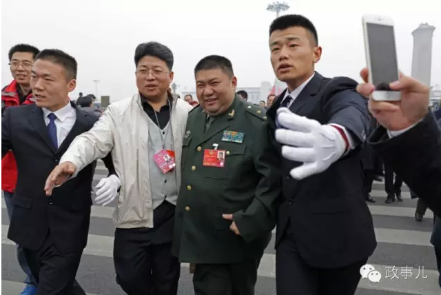 毛新宇在两会:毛泽东同志对腐败深恶痛绝
