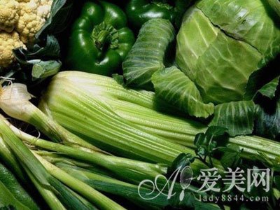 女性养生:7大护发圣品 吃出<em>头发乌黑</em>亮丽_新闻