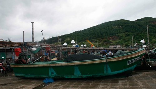 万宁撤离转移危险区人员、渔船保障安全[图]