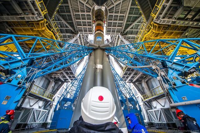 俄罗斯航天工程:32个尾喷口的巨型火箭