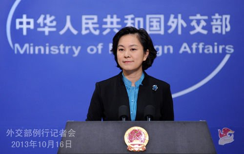 2013年10月16日，外交部发言人华春莹主持例行记者会，当日即否认中国外交人员赴日