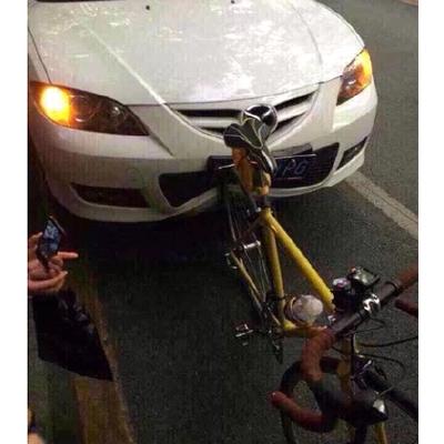 要不要扶老人真是世纪难题!