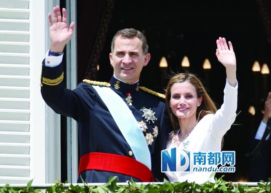 西班牙新国王低调登基 8岁长女成欧洲最年轻王