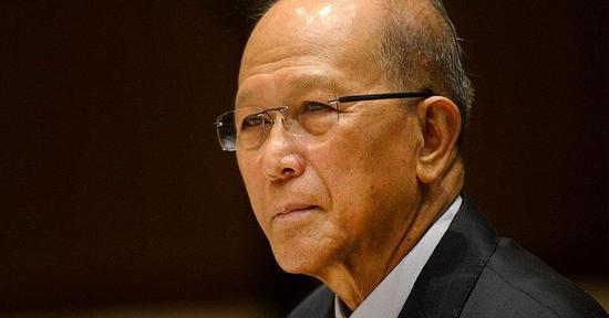 威胁在南海驱赶中国船 菲防长为啥老给总统出难题