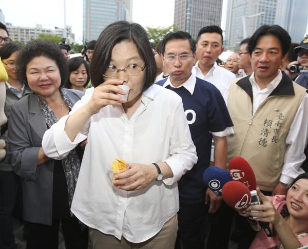 台媒:南海仲裁后,蔡英文或不提“十一段线”