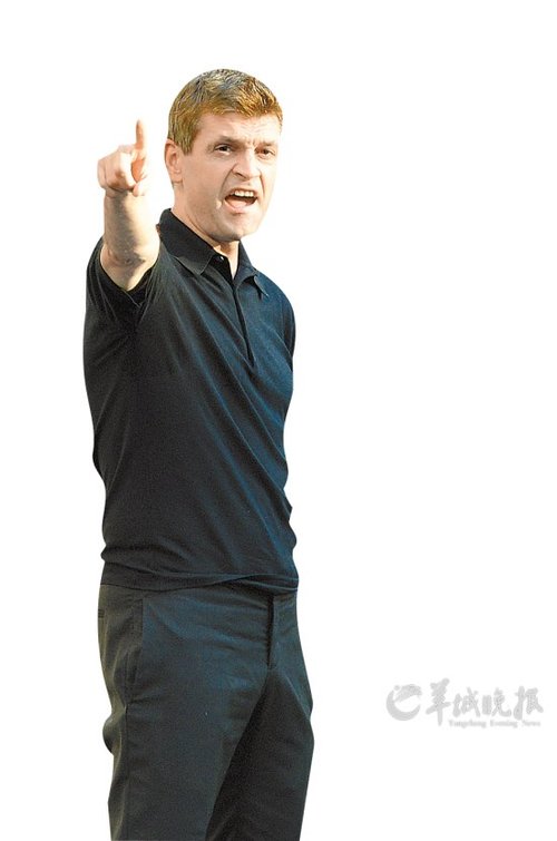 上演新版二人转