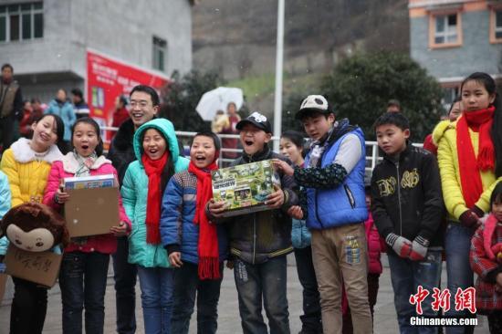 国务院:监护人虐待留守儿童情节恶劣可立案