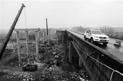 ����15ʱ44�֣���������������ű���ʵʩС�Ϳͳ�����˫��ͨ�С�ͼ/IC