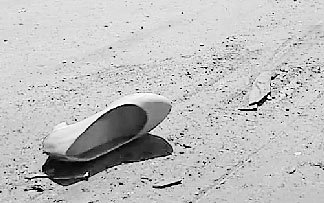 杭州两名90后女生遇车祸丧命 现场遗物被偷走