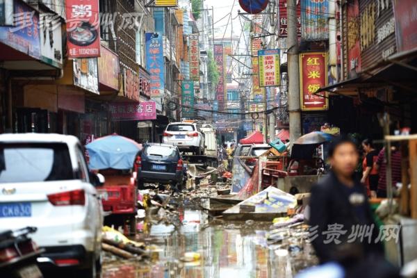 贵州织金县遭遇洪水袭击 2人死亡1人失联