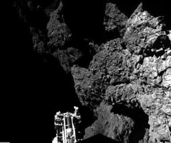 彗星着陆器菲莱休眠数月后短暂苏醒