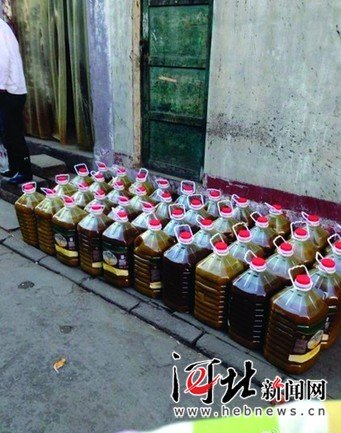 河北一中学食堂用油疑似地沟油 校方称检测无问题