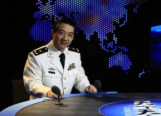 “话题嘉宾”张召忠少将退休