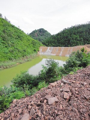 江西一养殖户私修水库 未经任何政府部门审批