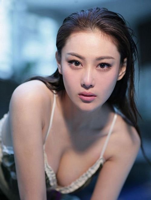 <em>女性</em>养生须知:<em>女人体毛</em>旺盛有两大诱因_新闻_