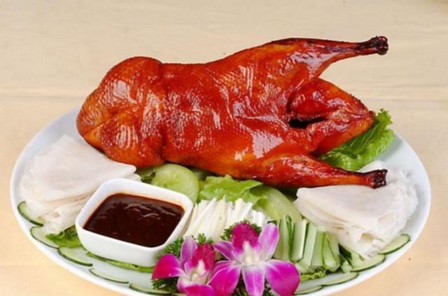 卡斯特罗将牛蛙当国礼赠送中国，惠及中国亿万“吃货”