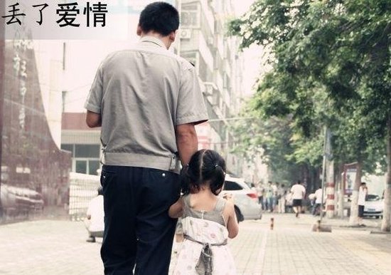 千人挖花蛤图片