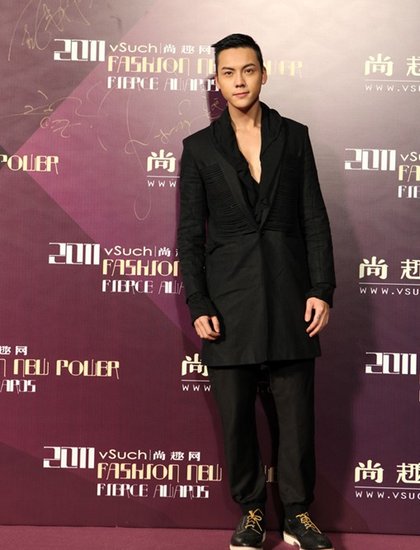 知名艺人+<em>陈伟霆</em>