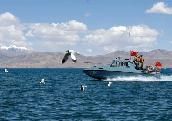 印媒：印防长命军方解决"越界"问题 欲访华敲定两国军事热线