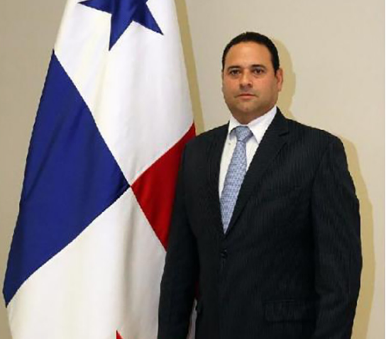 巴拿马任命首任驻华大使 中方:愿提供便利和协助