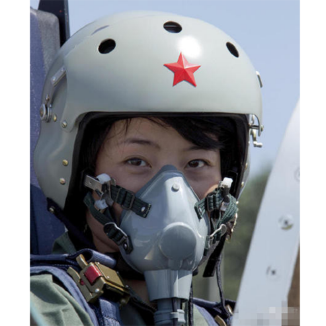 19岁女生为救患病哥哥街头“卖身”，称受小说启发，犯傻啊！