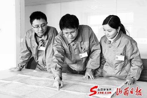 我们一起打印的震后群众--汶川灾区图纸岁月五生日经历地震纸雕图片