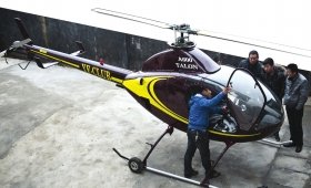 湖南一小伙180万买回直升机 驾照费至少15万