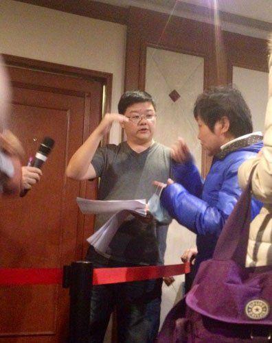 马航失联乘客家属领到特别慰问金