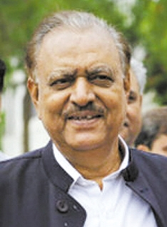 巴基斯坦执政党候选人马姆努恩·侯赛因当选总统