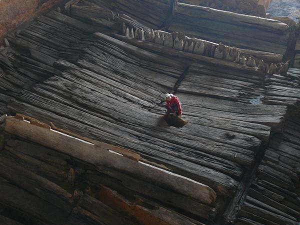 �����Ĺ����ҹ�����Ŷ�פ������ ���غ�һ��