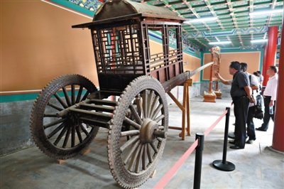 Head of the Imperial Palace is invited " stranger " the Xiu Baojiang that enter palace first safety grooms a week