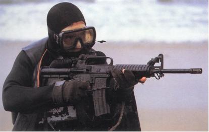 为何美军枪械比中国枪械好用?他们是按需定制的