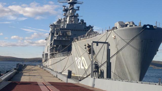 俄海军曾有3艘万吨登陆舰，现只留在港口生锈_新闻_腾讯网