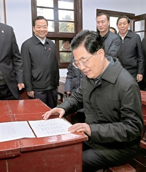 中共领导人的乡愁：胡锦涛34年未还乡