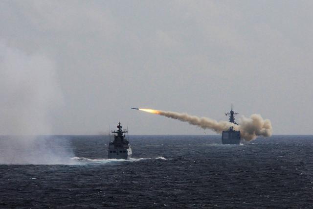 海军三大舰队在东海举行大规模实兵实弹对抗演习 - 海阔山遥 - . 海军三大舰队在东海举行大规模实兵实弹对抗演习