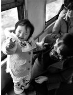 记者体验全国最便宜火车 1元钱乘大山火车(图)