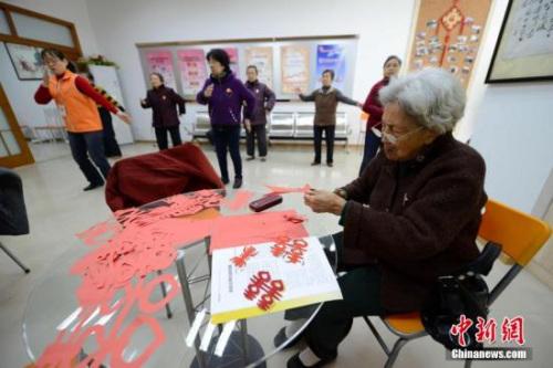 今年养老金上调何时到位?多地透露发放时间表
