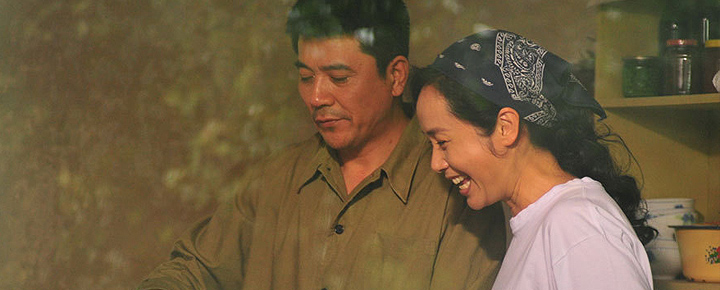 蒋雯丽和孙淳主演的《幸福来敲门》,改编自《继母》。 蒋雯丽和孙淳主演的《幸福来敲门》,改编自《继母》。