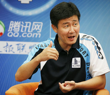 郝海东愿当足协主席为中国足球奋斗一生 郝海东愿当足协主席为中国足球奋斗一生