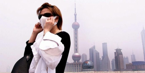 雾霾天气下，外国人开始离开中国